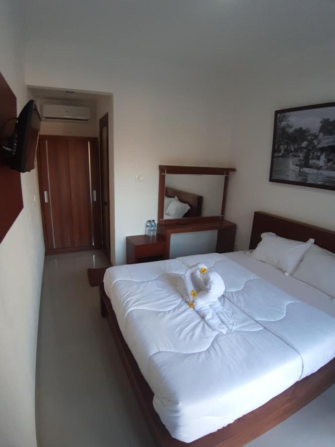 D&D Homestay Pesanggaran Экстерьер фото
